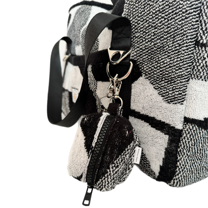 The Black & White ‘Everything’ Pet Beach Bag