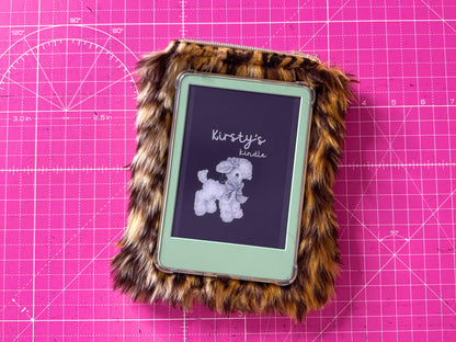 Zipper Pouch PDF Sewing Pattern - 4 Sizes Multiple Styles - For Kindles / E-Readers / iPads / Books